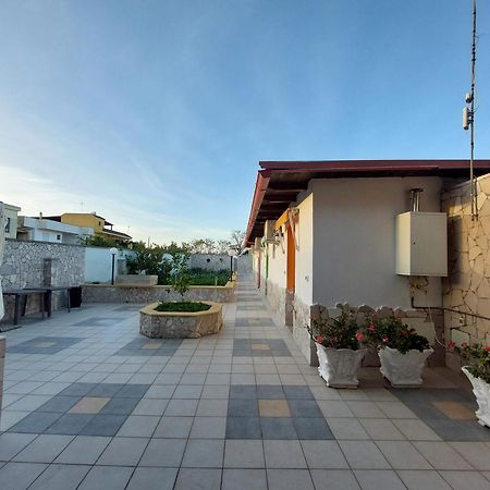 Oltremare Hotel Vignacastrisi Buitenkant foto