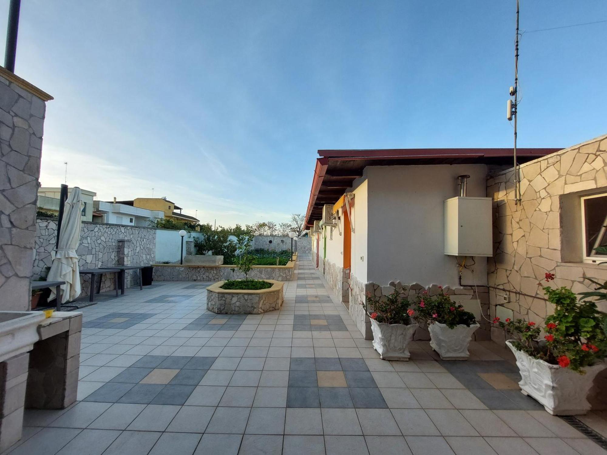 Oltremare Hotel Vignacastrisi Buitenkant foto