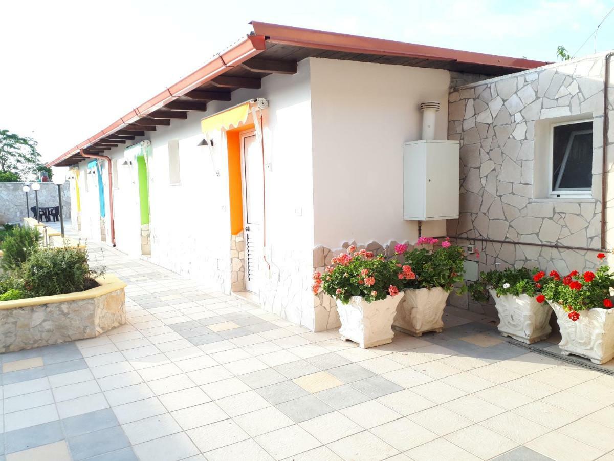 Oltremare Hotel Vignacastrisi Buitenkant foto